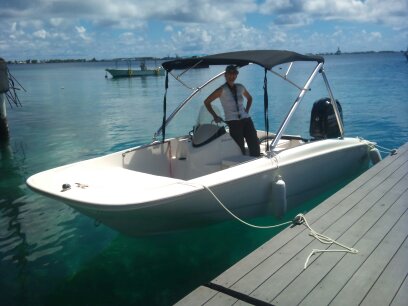 Sea Fan Boston Whaler for Sale in Majuro